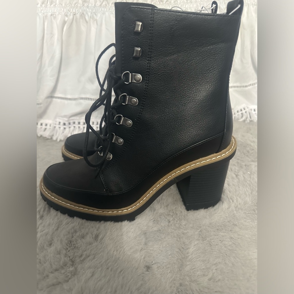 A New Day women's black size 11 boots NWT